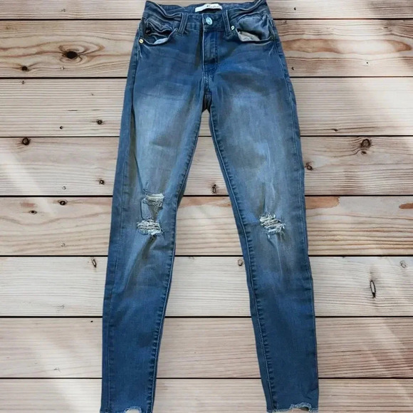 KanCan Women's Size 25 Mid-Rise Denim Distressed Skinny Jeans‎ Blue - Picture 1 of 4